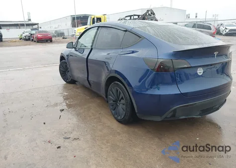 2024 Tesla Model Y Long Range Dual Motor All-Wheel Drive/Rwd from USA, damaged, VIN 7SAYGDED7RF045844